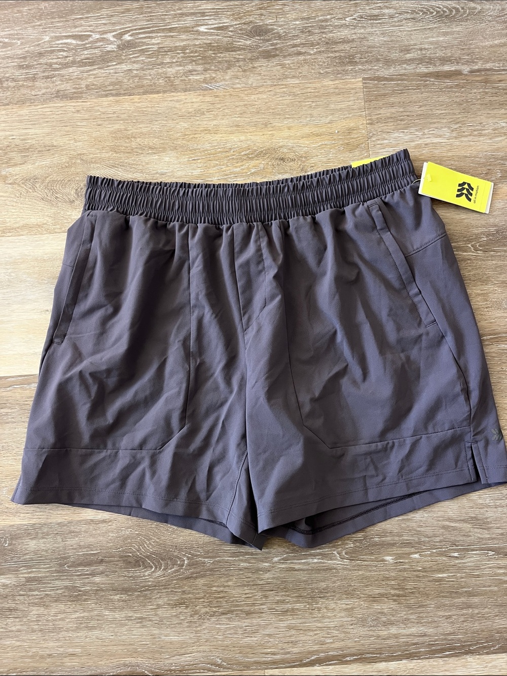 NWT All in Motion Men's 6” Versatility Shorts Grey Size L